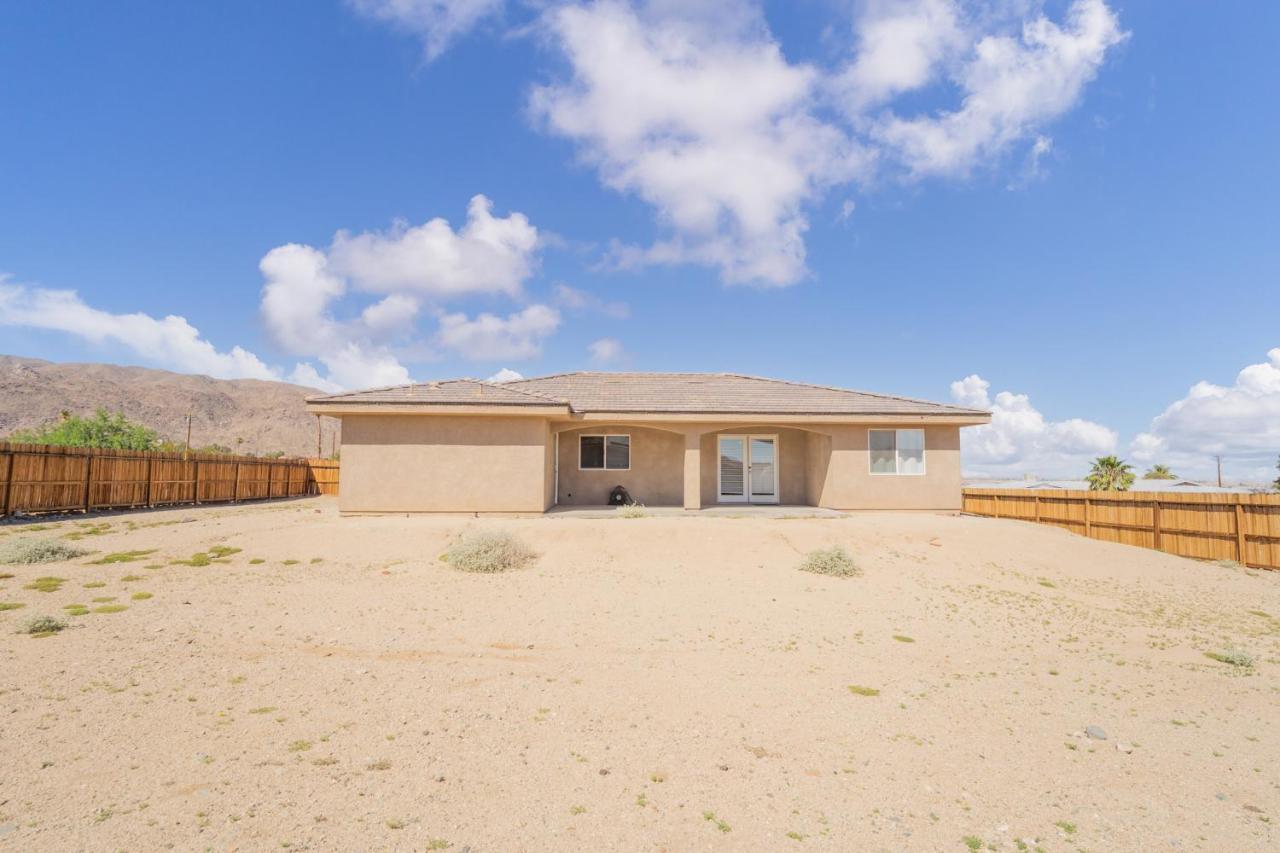 Friends And Family! 29 Palm Oasis 3 Mi To Joshua Tree Villa Twentynine Palms Bagian luar foto