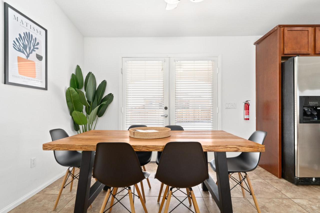 Friends And Family! 29 Palm Oasis 3 Mi To Joshua Tree Villa Twentynine Palms Bagian luar foto